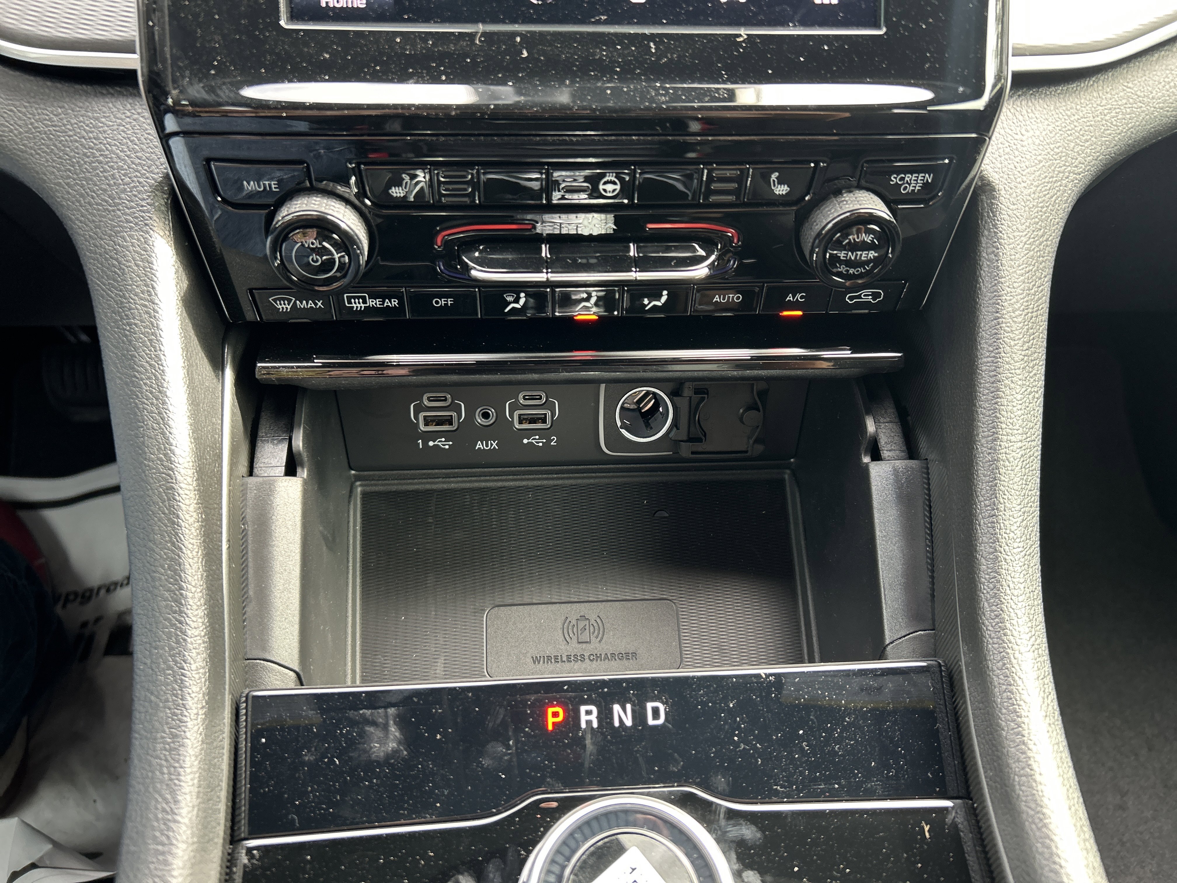 New 2025 Jeep Grand Cherokee Altitude image 46