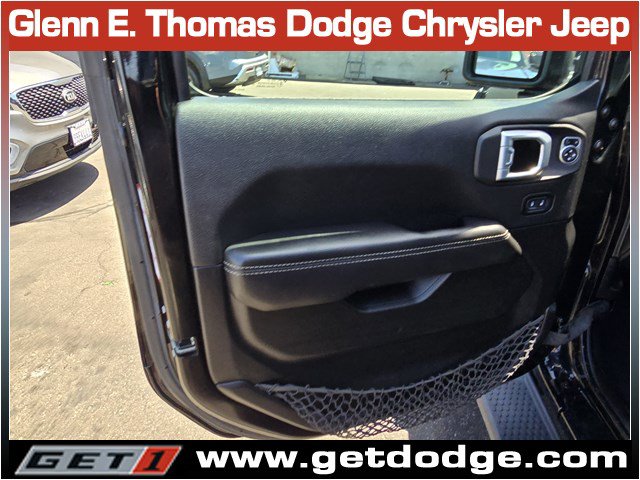 Used 2021 Jeep Wrangler Unlimited Sahara w/ Safety Group AWD/4WD image 25
