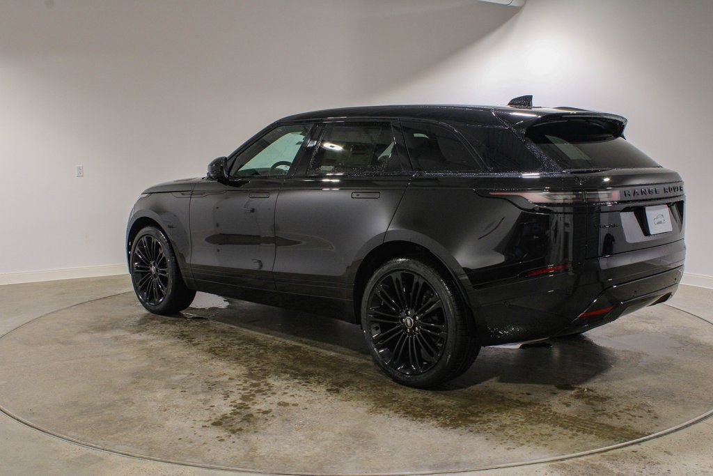 New 2026 Land Rover Range Rover Velar Dynamic SE image 3