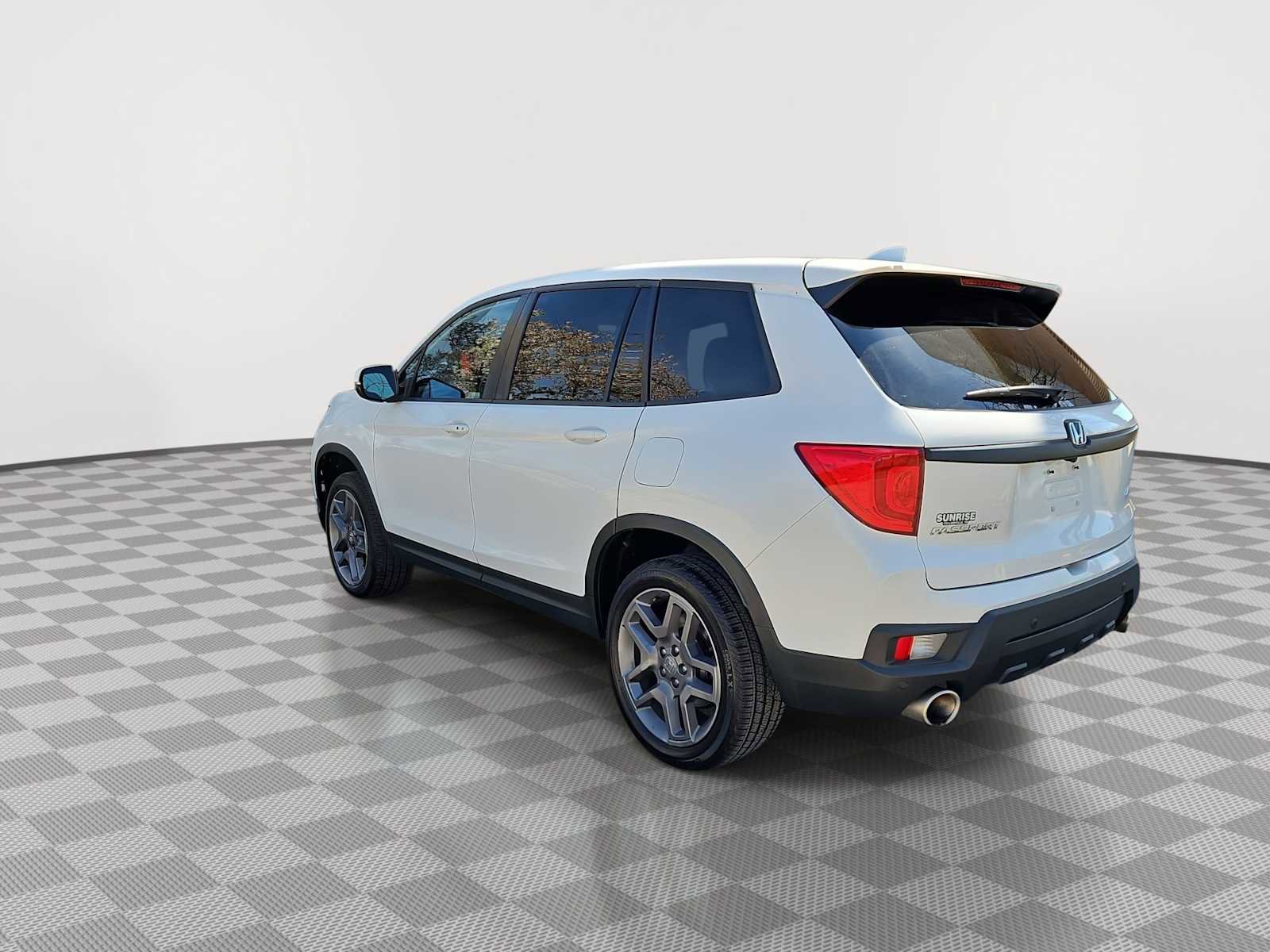 Used 2022 Honda Passport EX-L image 6