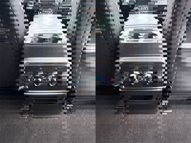 Used 2021 Ford Expedition XLT image 25