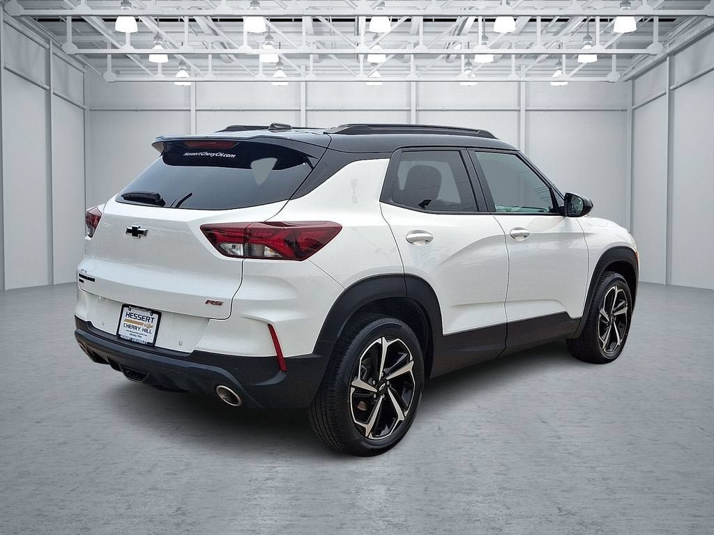 Certified 2022 Chevrolet TrailBlazer RS w/ Technology Package AWD/4WD image 5