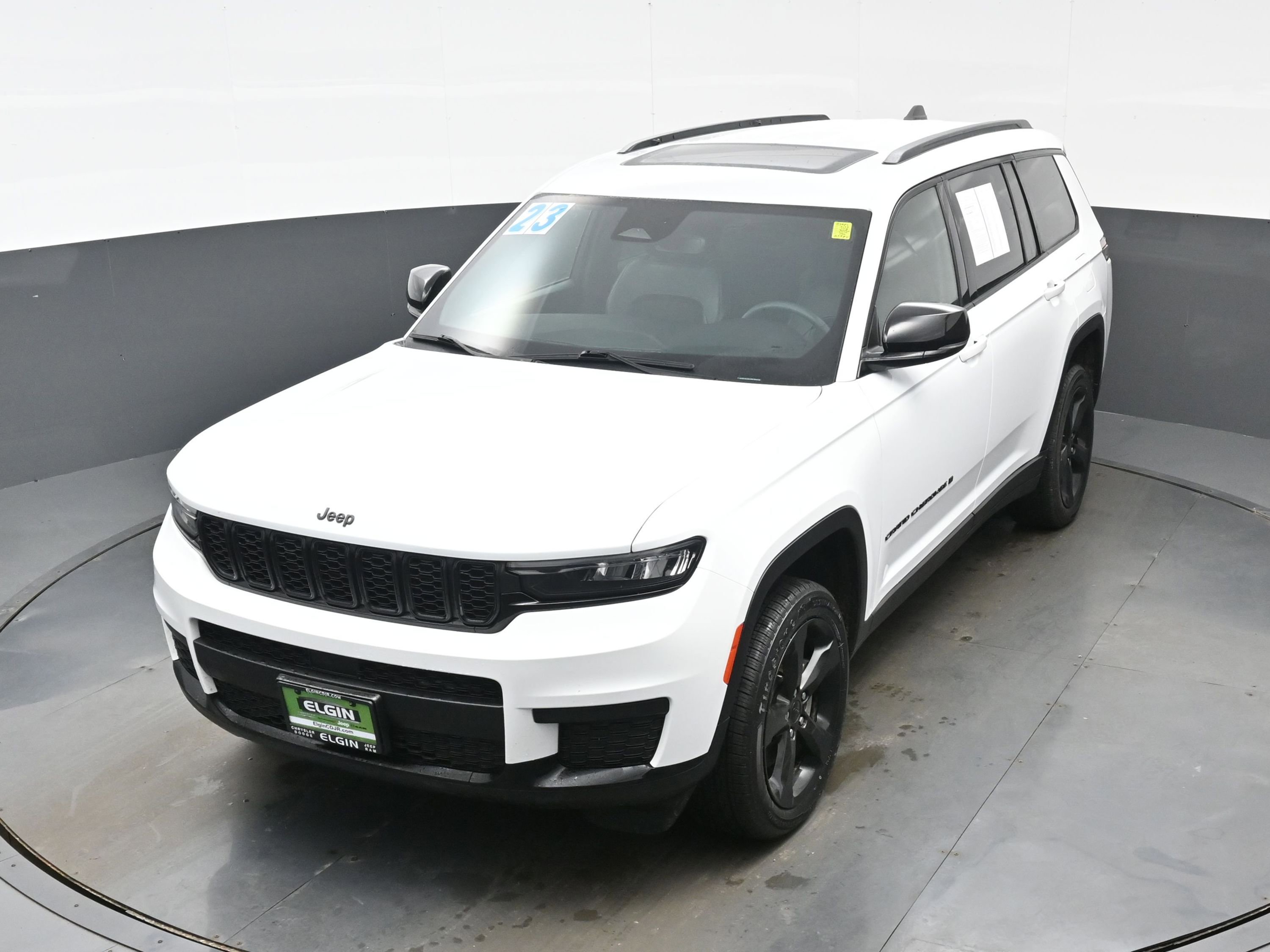 Used 2023 Jeep Grand Cherokee L Laredo image 33