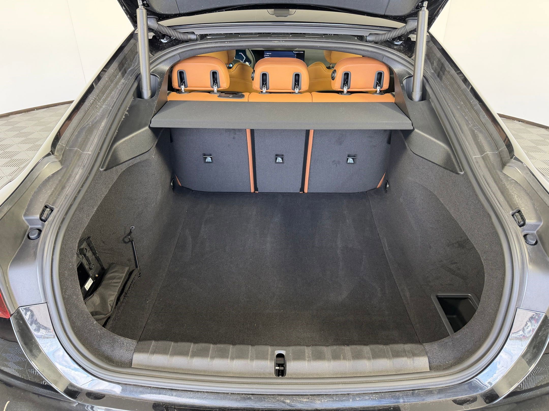 Used 2025 BMW 430i w/ Premium Package image 32