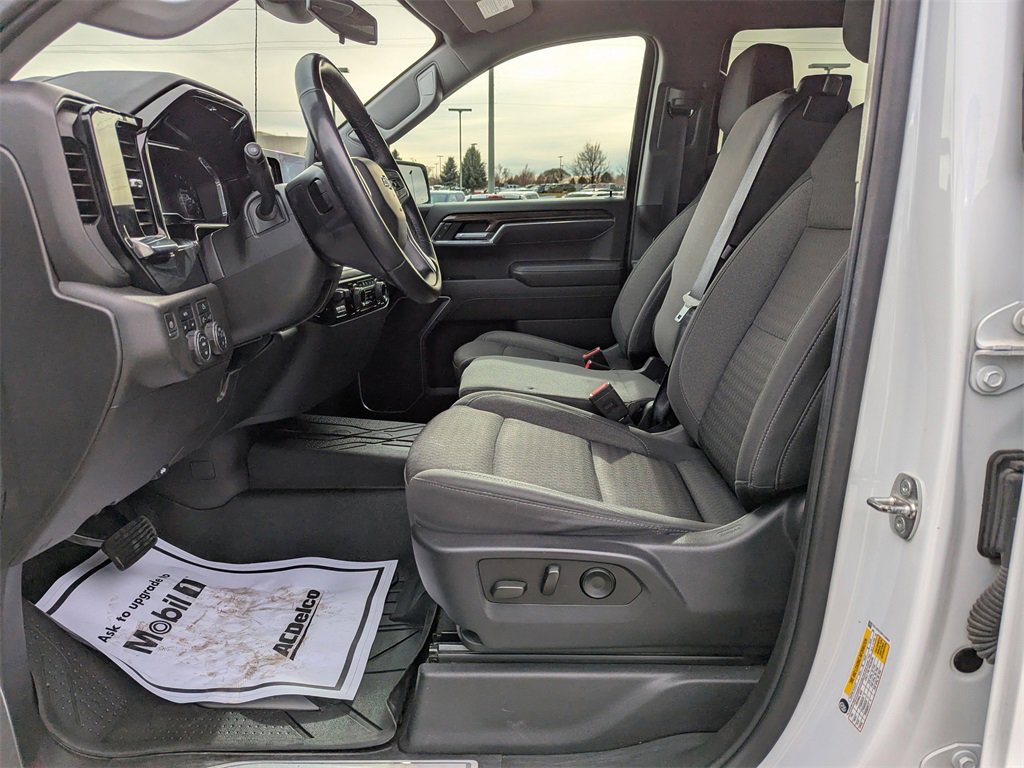 Used 2023 Chevrolet Silverado 1500 RST w/ Redline Edition image 12