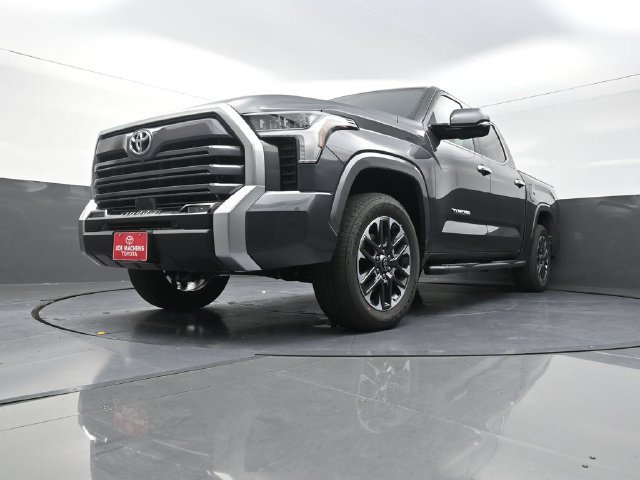 Used 2026 Toyota Tundra Limited AWD/4WD image 33