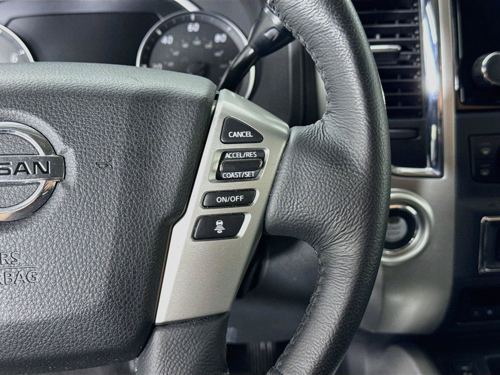 Used 2021 Nissan Titan SV w/ SV Convenience Package RWD image 18