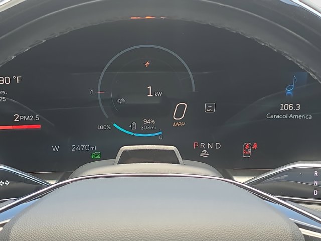 Used 2026 Cadillac Lyriq Signature Sport AWD/4WD image 16