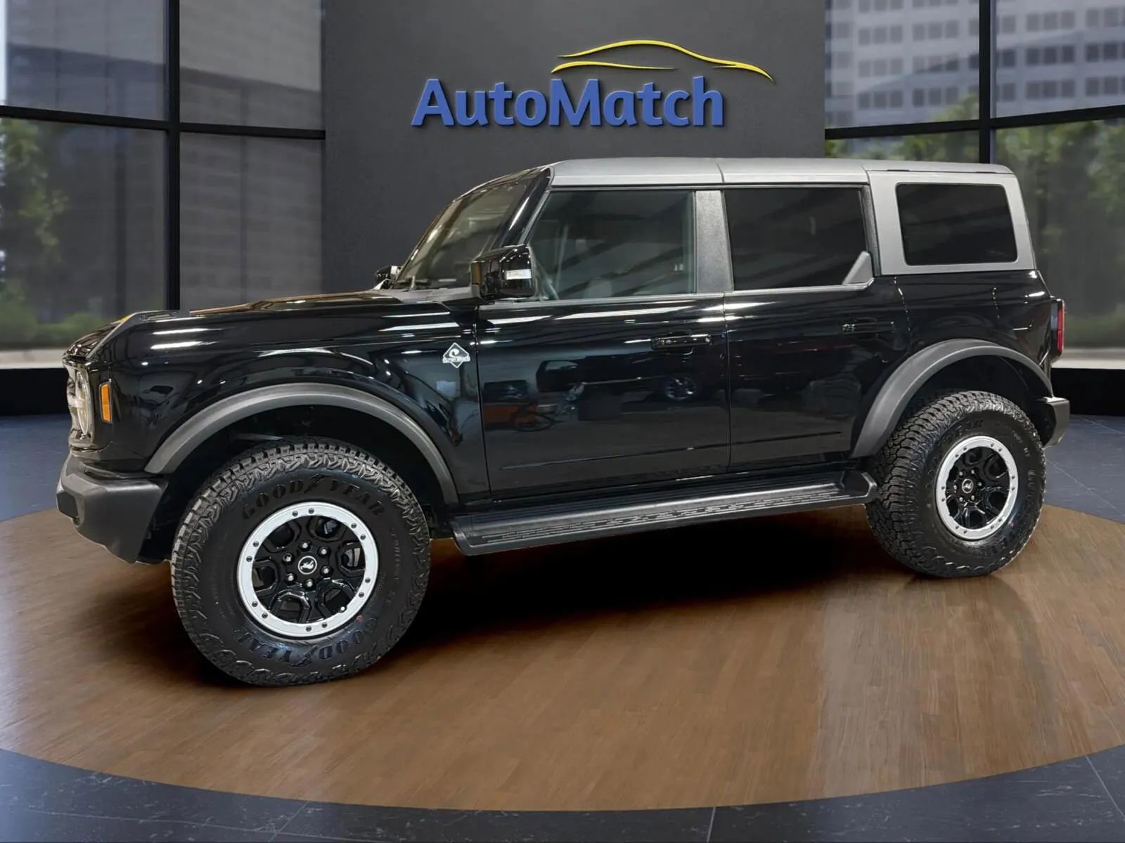 Used 2025 Ford Bronco Outer Banks w/ Sasquatch Package image 6