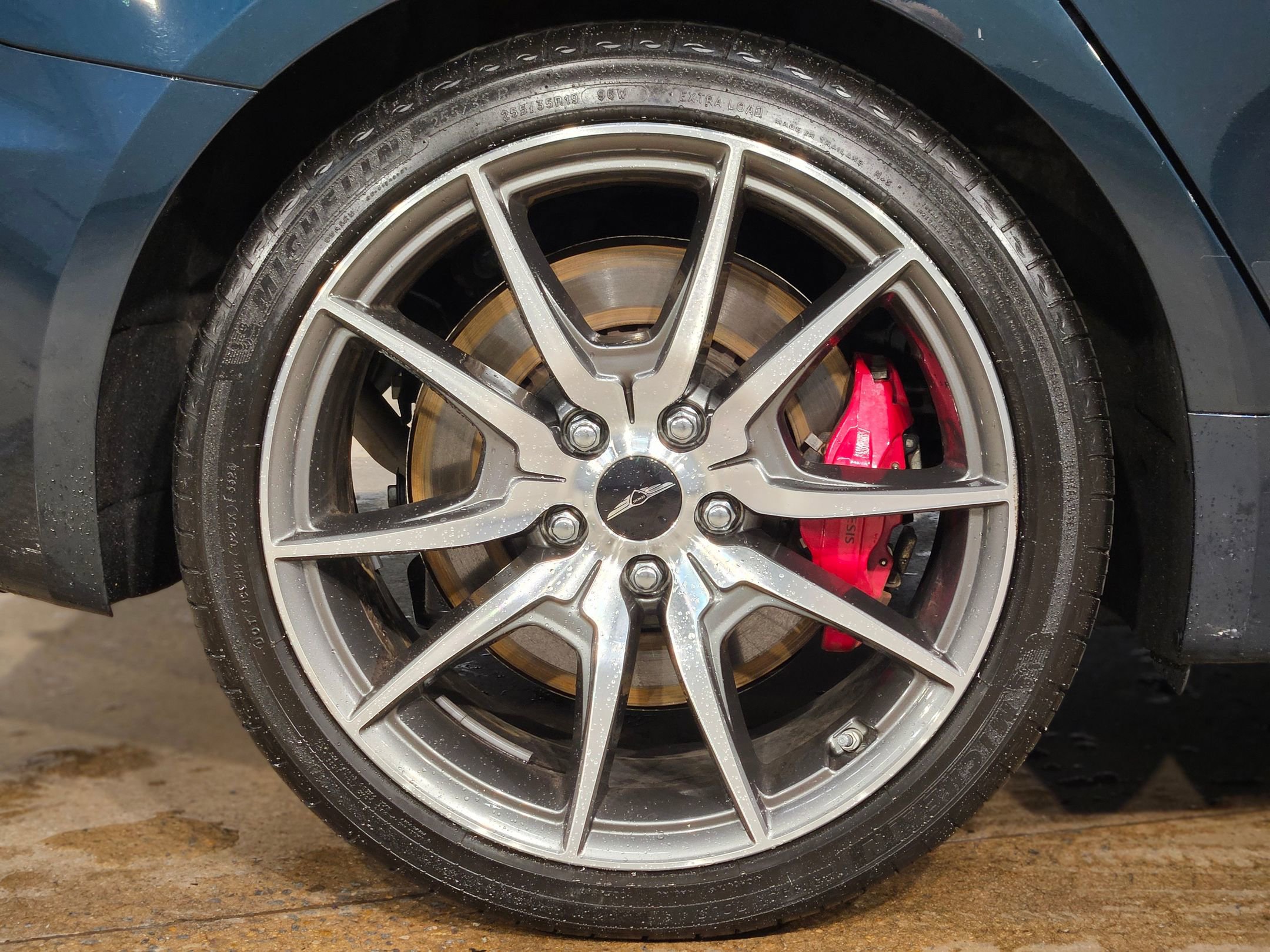 Used 2025 Genesis G70 2.5T RWD image 17