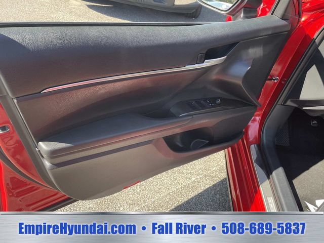 Used 2024 Toyota Camry SE FWD image 16