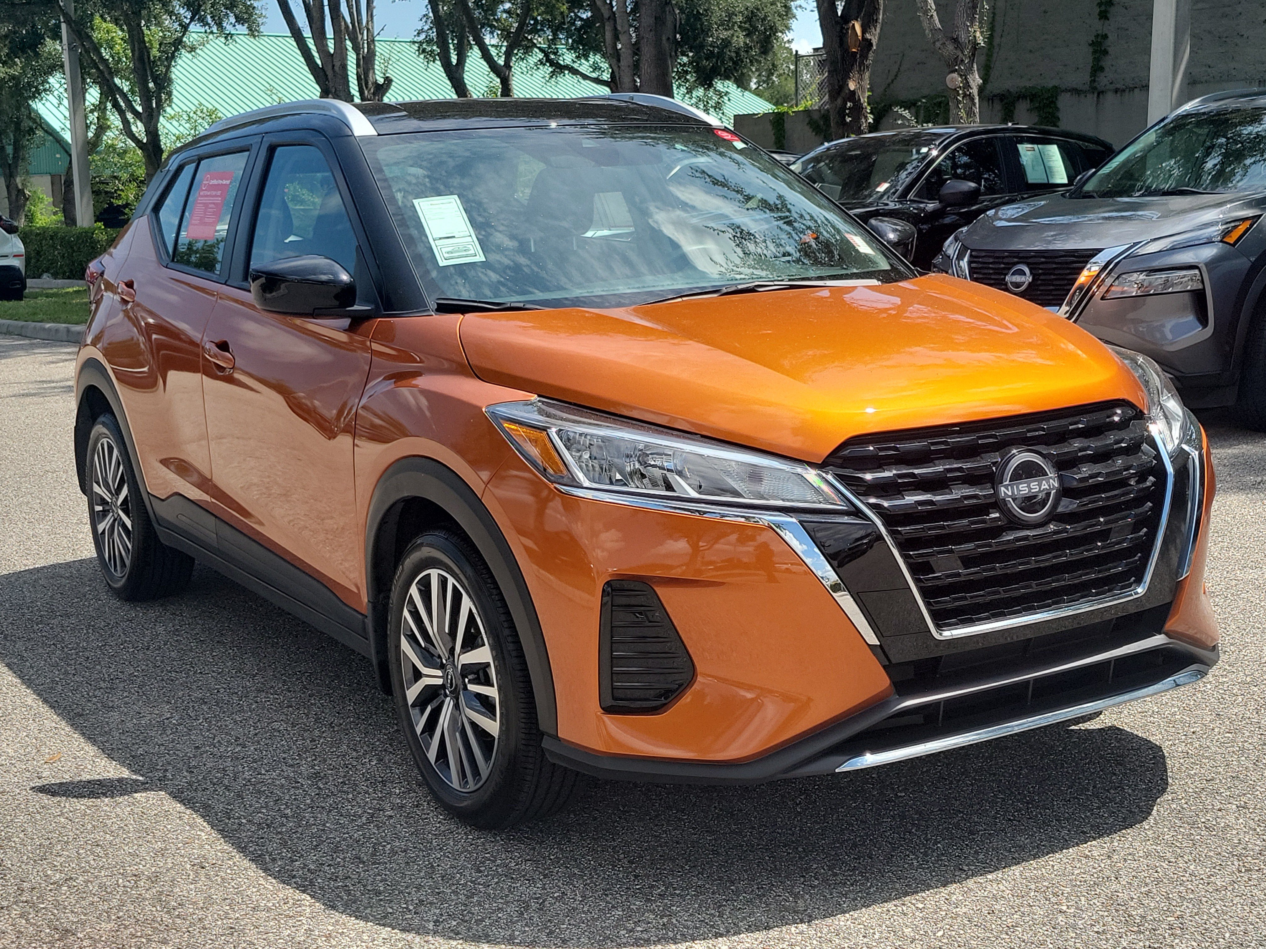 Certified 2024 Nissan Kicks SV FWD image 3
