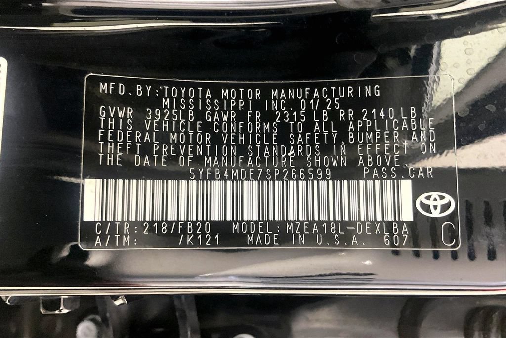Used 2025 Toyota Corolla LE FWD image 43