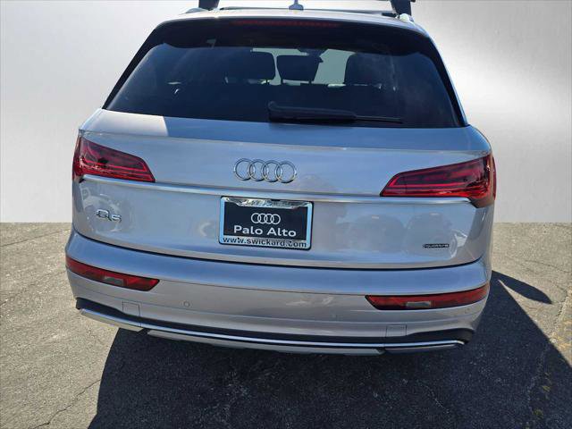Used 2023 Audi Q5 2.0T Premium w/ Convenience Package image 4