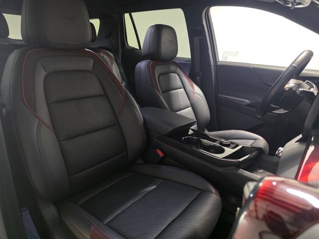 Certified 2026 Chevrolet Equinox RS w/ Convenience Package III AWD/4WD image 37