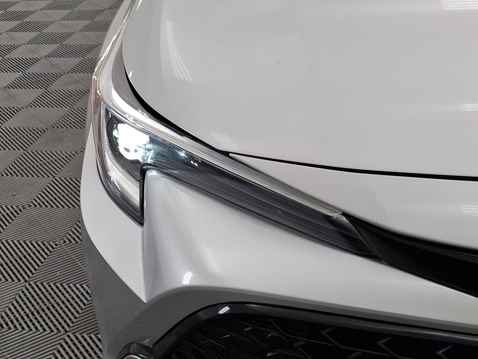 Used 2023 Toyota Corolla XSE FWD image 28
