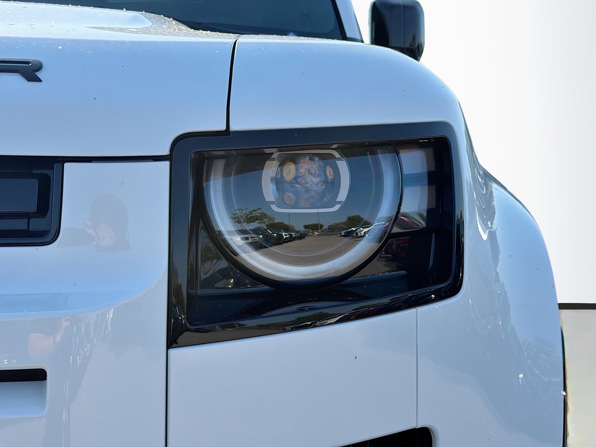 New 2026 Land Rover Defender 130 X-Dynamic SE image 9