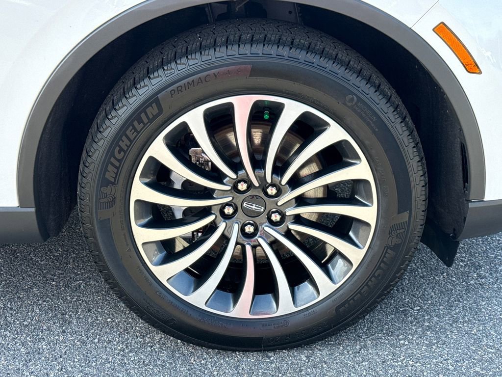 Used 2023 Lincoln Aviator Reserve image 12