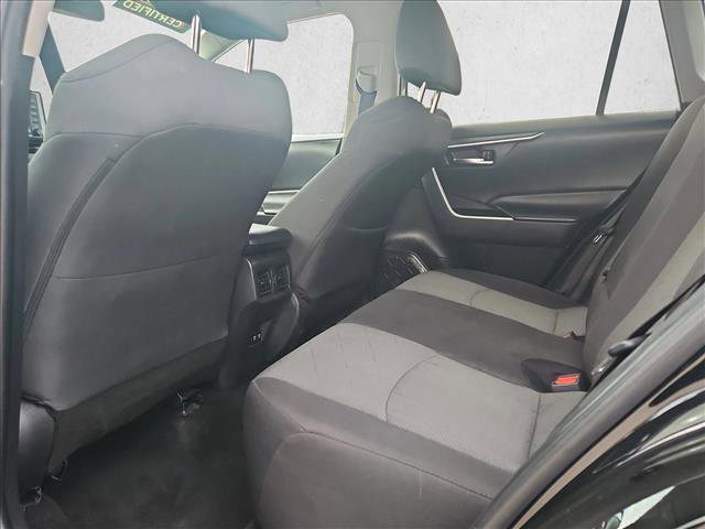 Used 2021 Toyota RAV4 XLE image 19