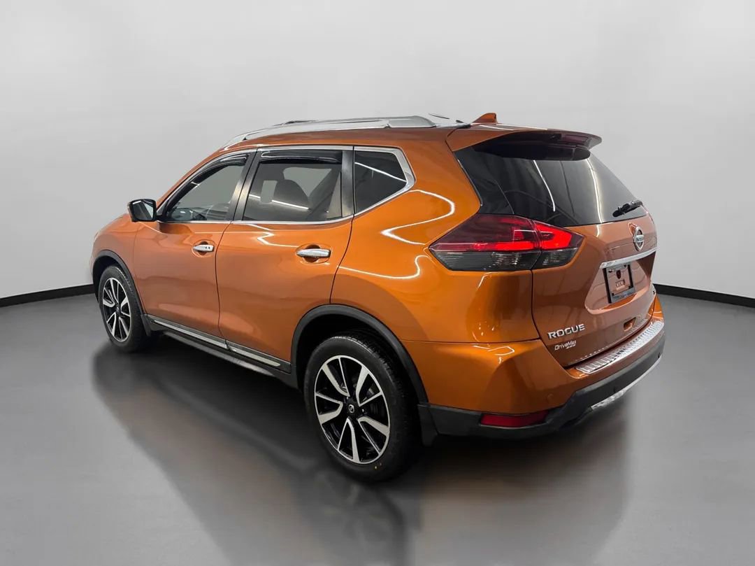 Used 2019 Nissan Rogue SL w/ Premium Package image 7