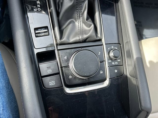 Used 2020 MAZDA MAZDA3 Hatchback w/ Preferred Package image 19