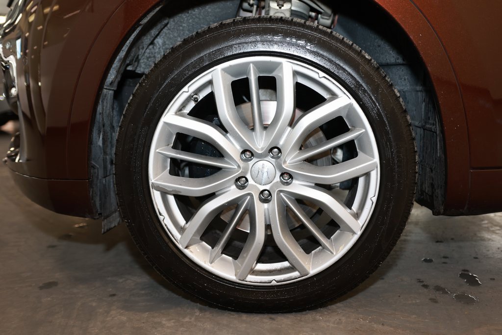 Used 2019 Maserati Levante GranLusso image 23