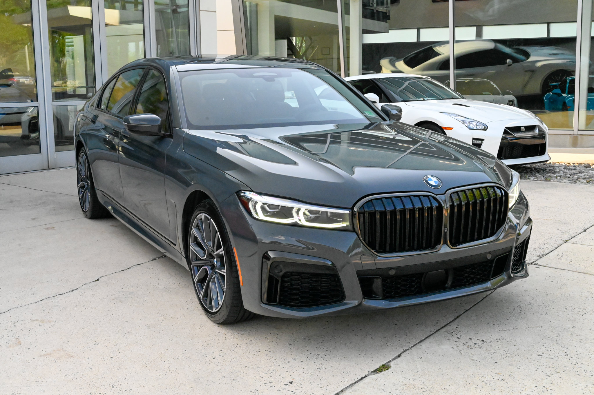 Used 2021 BMW 750i xDrive w/ Luxury Rear Seating Package AWD/4WD image 3