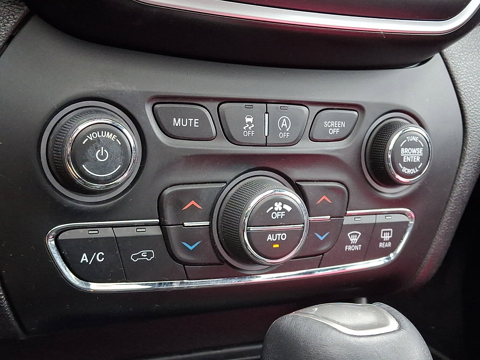 Used 2021 Jeep Cherokee Latitude Lux 80th Anniv w/ Quick Order Package 26U 80TH AWD/4WD image 18