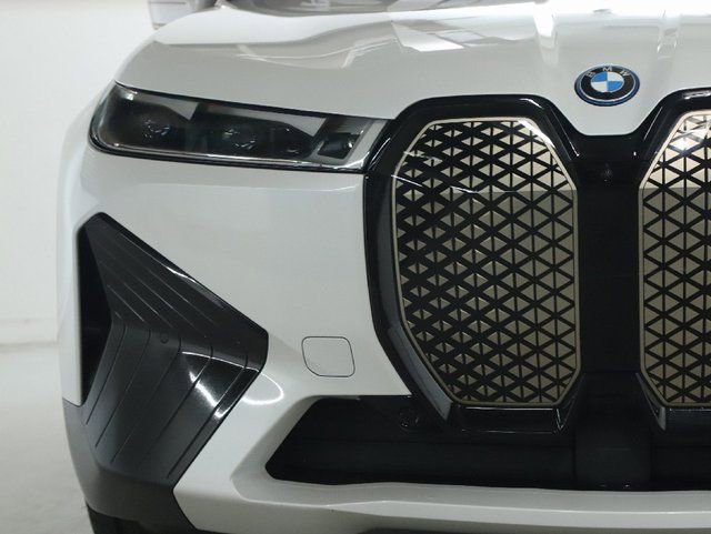 Certified 2023 BMW iX M60 w/ Executive Package AWD/4WD image 7