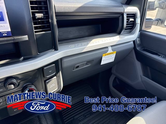 New 2026 Ford F250 XL w/ XL Chrome Package RWD image 23