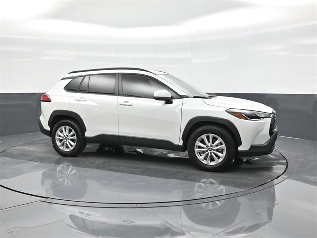 Used 2023 Toyota Corolla Cross LE image 17