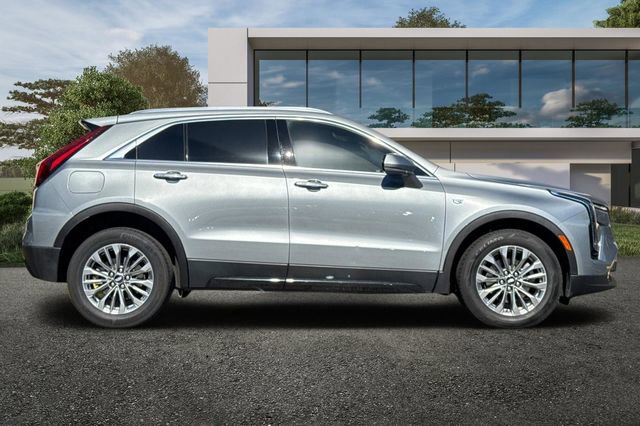 Certified 2024 Cadillac XT4 Premium Luxury image 3