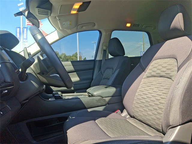 Used 2022 Nissan Pathfinder SV image 13