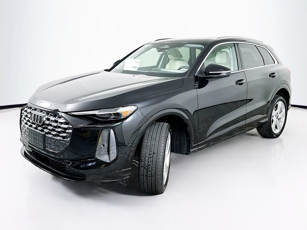 Used 2025 Audi Q5 Premium Plus AWD/4WD image 1