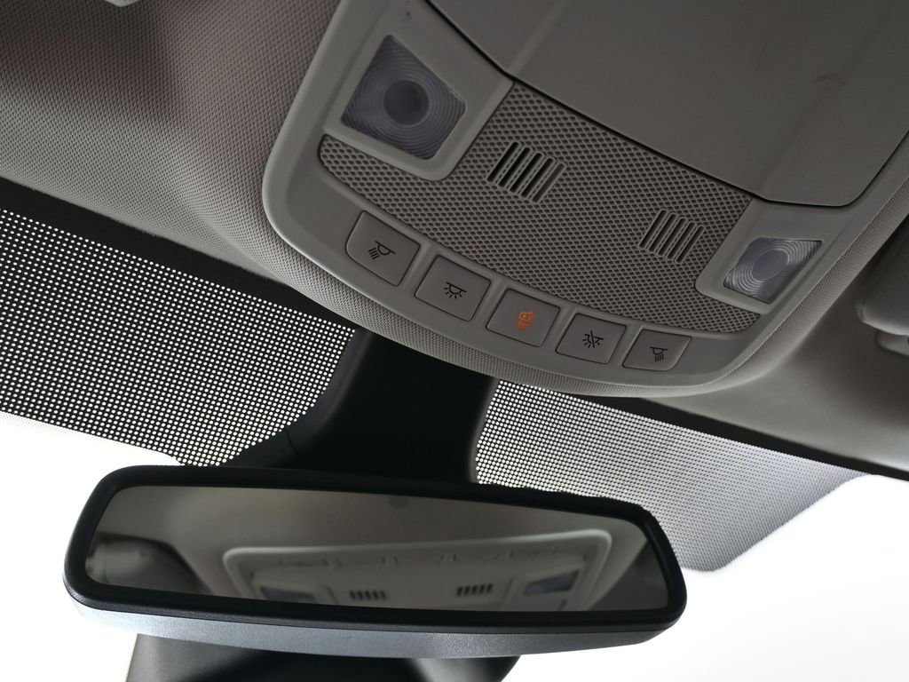 Used 2022 Ford Edge Titanium image 21