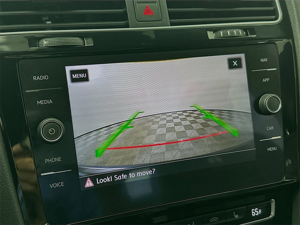 Used 2019 Volkswagen Golf R 4-Door image 14