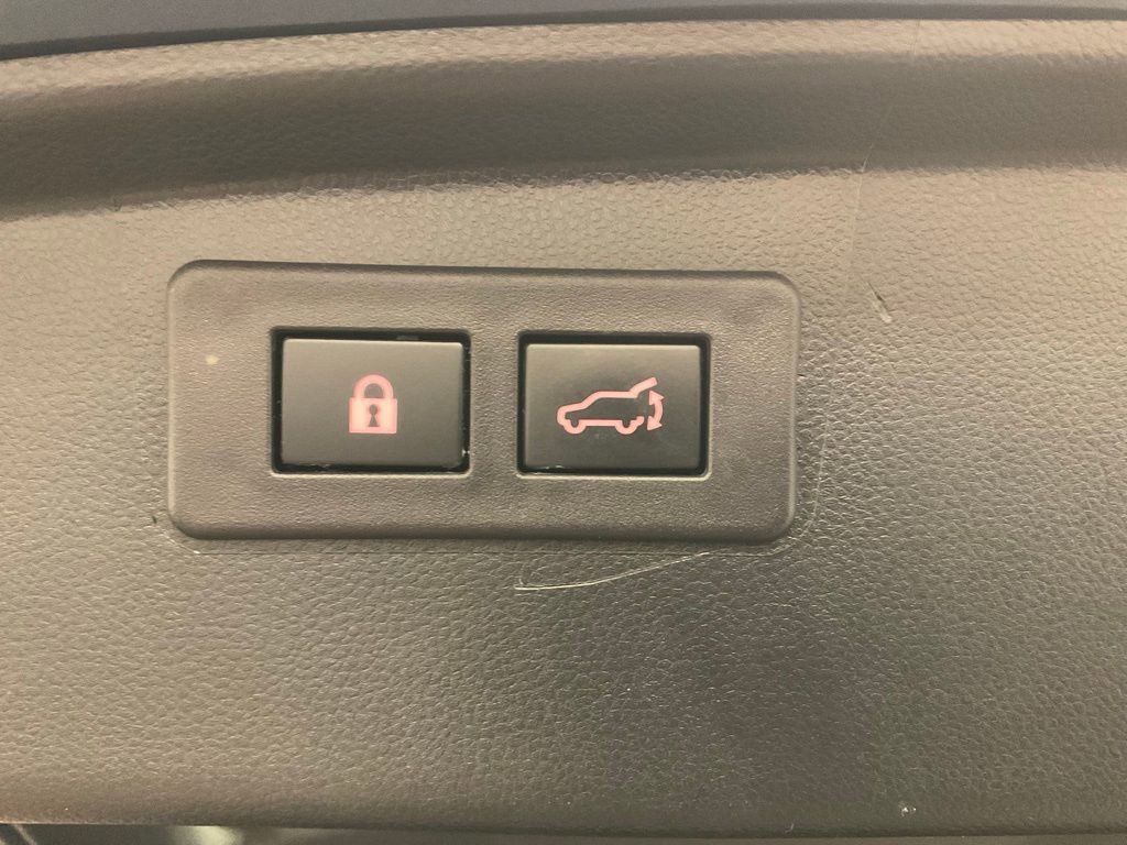 Used 2021 Subaru Outback Limited image 30