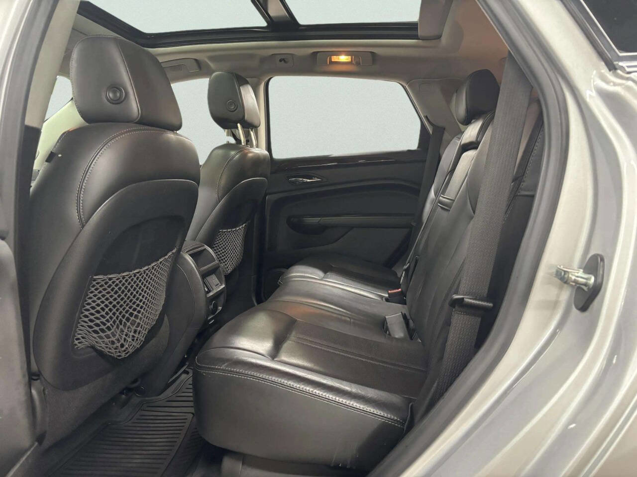 Used 2016 Cadillac SRX Luxury w/ Driver Awareness Package image 16