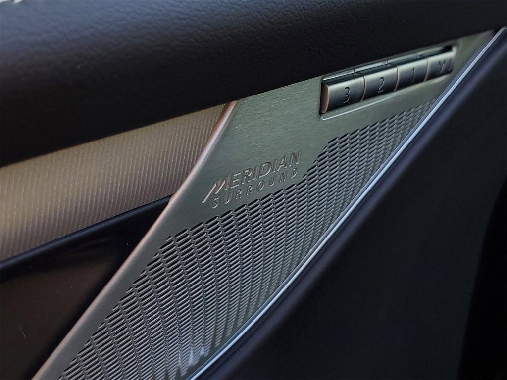 New 2026 Jaguar F-PACE R-Dynamic S image 13