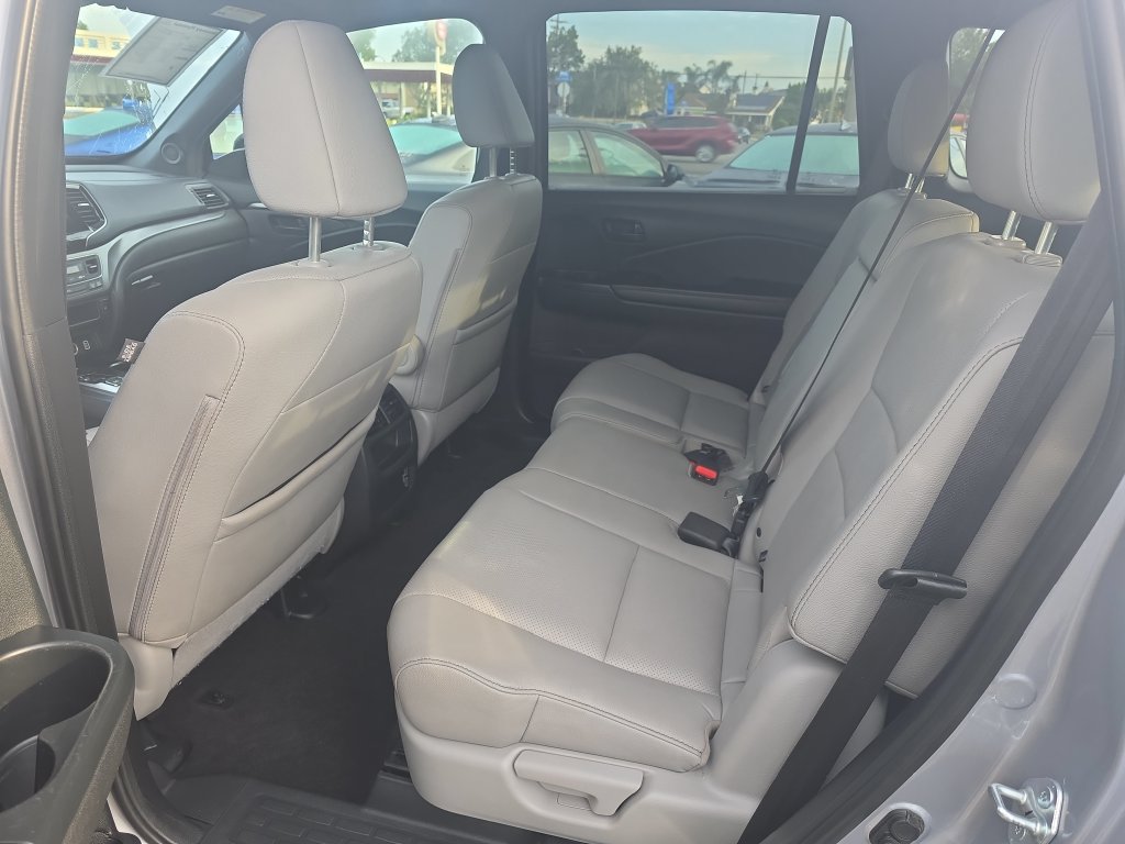 Used 2023 Honda Passport EX-L image 23