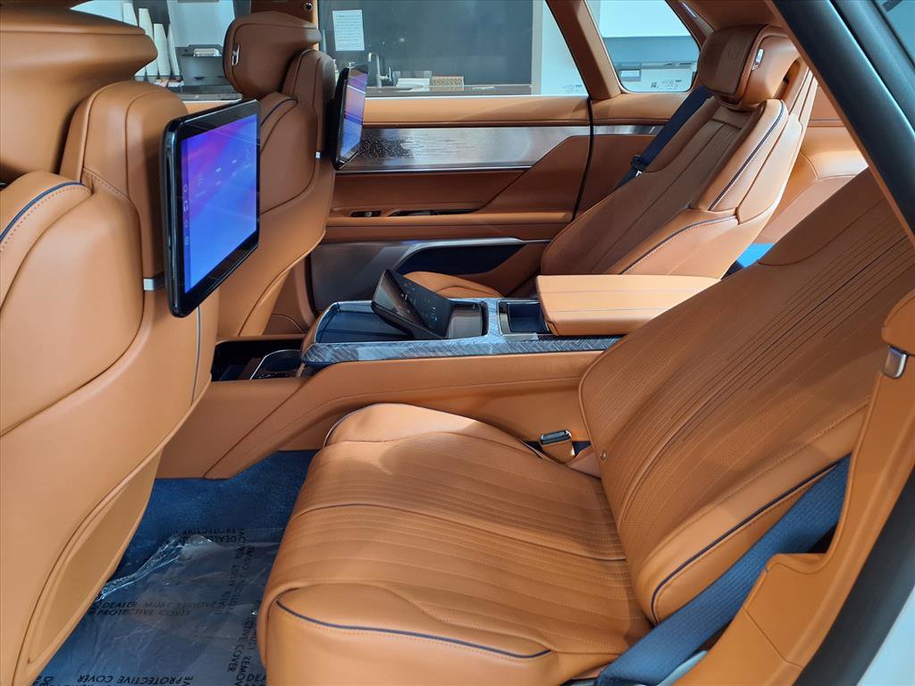 New 2025 Cadillac Celestiq image 20