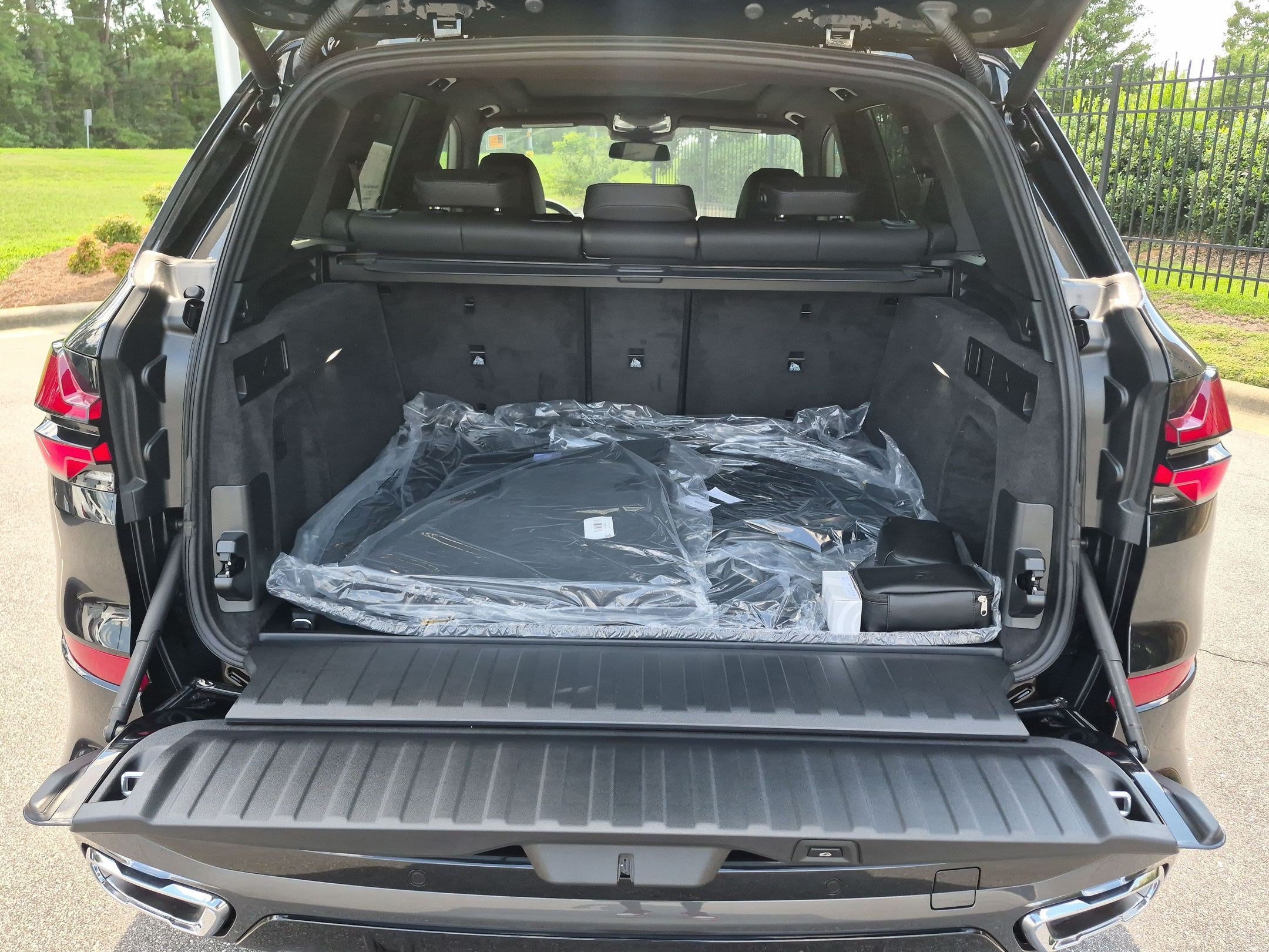 New 2026 BMW X5 xDrive40i w/ M Sport Package AWD/4WD image 31