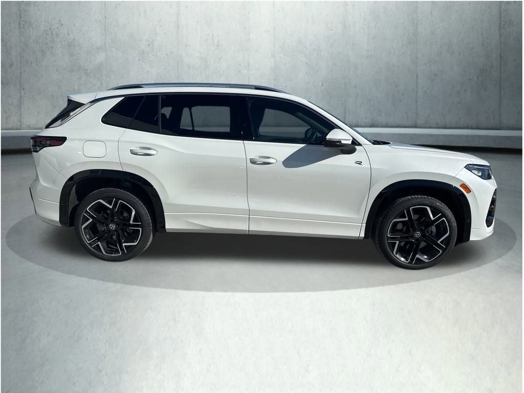 New 2026 Volkswagen Tiguan SEL R-Line image 6