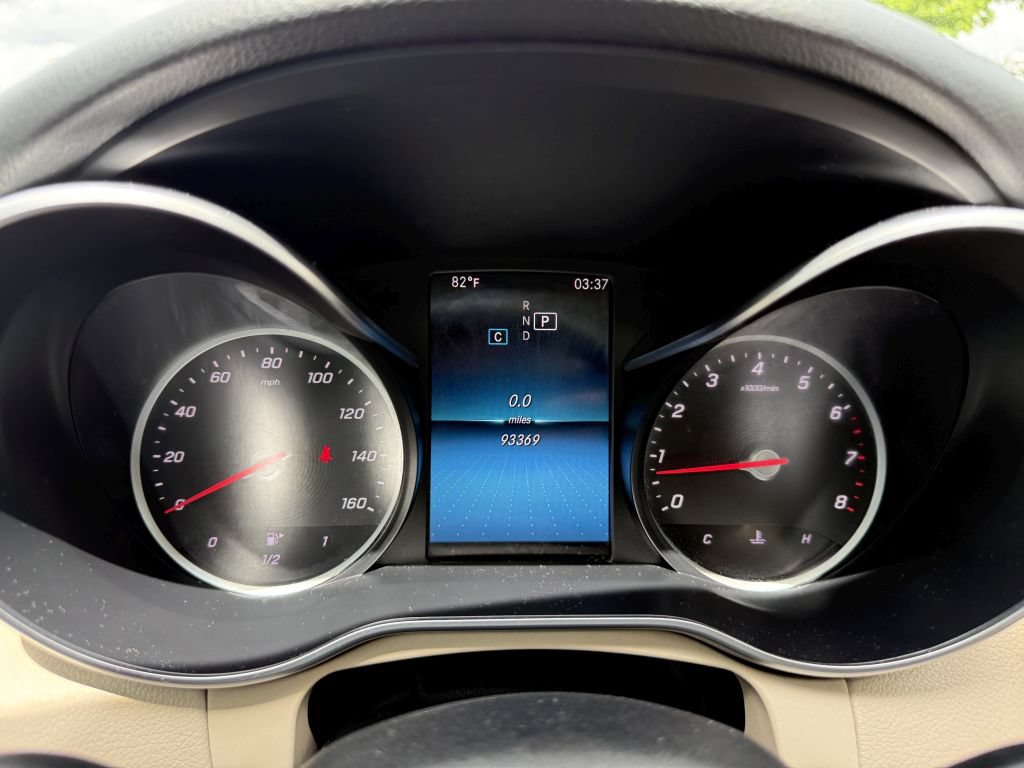Used 2019 Mercedes-Benz C 300 Sedan w/ Premium Package image 32