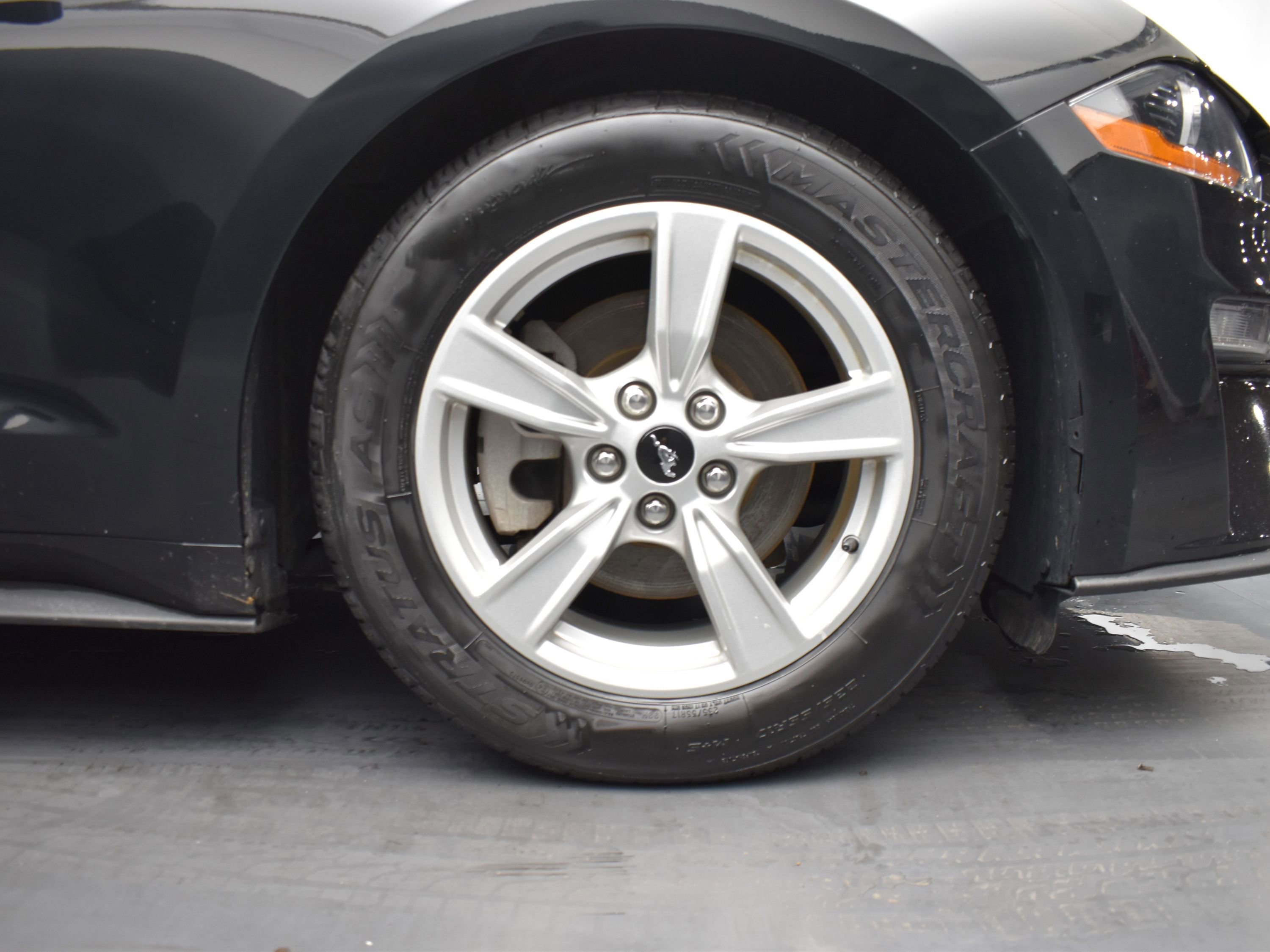 Used 2022 Ford Mustang Coupe image 5