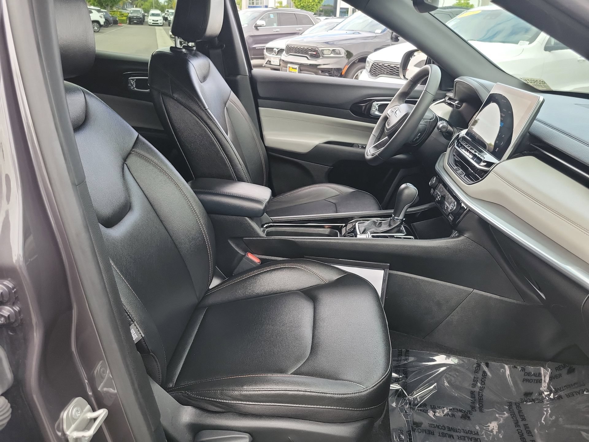 Used 2024 Jeep Compass Limited AWD/4WD image 17