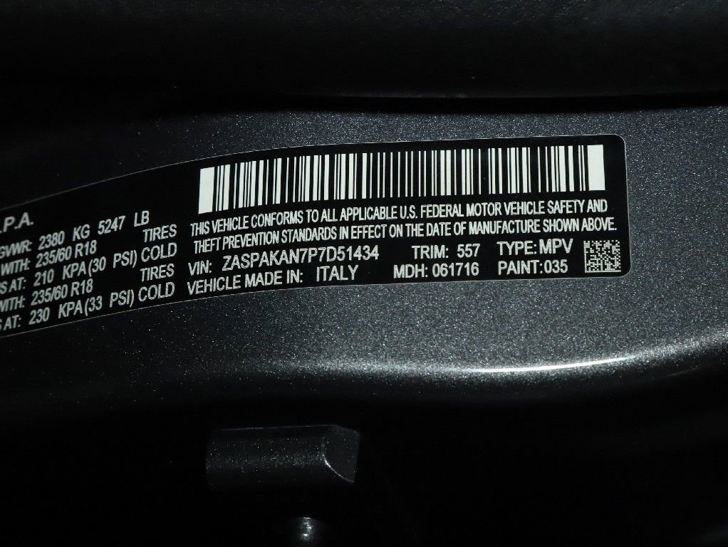 Used 2023 Alfa Romeo Stelvio Sprint AWD/4WD image 22