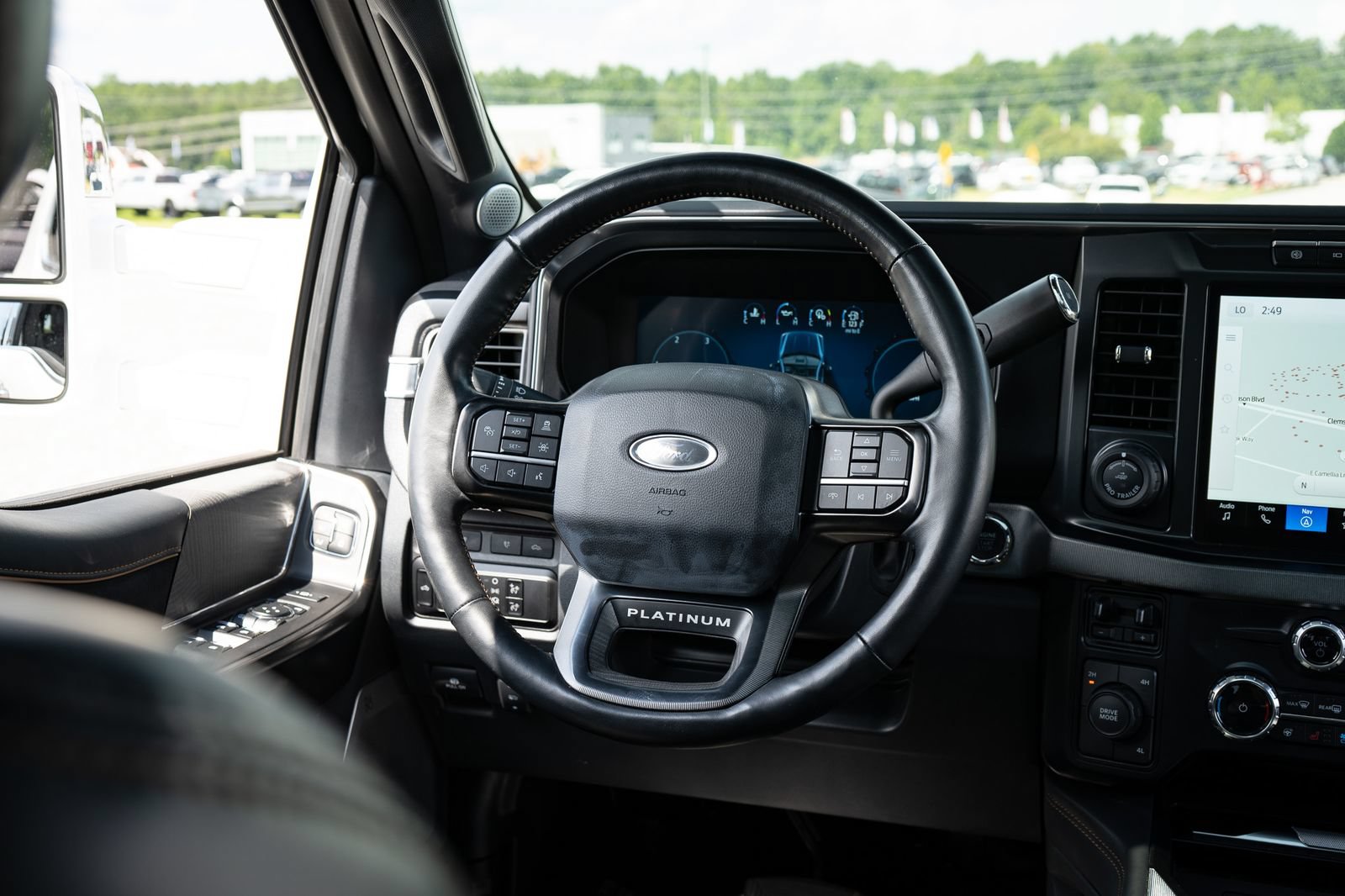 Used 2024 Ford F450 Platinum w/ FX4 Off-Road Package AWD/4WD image 45