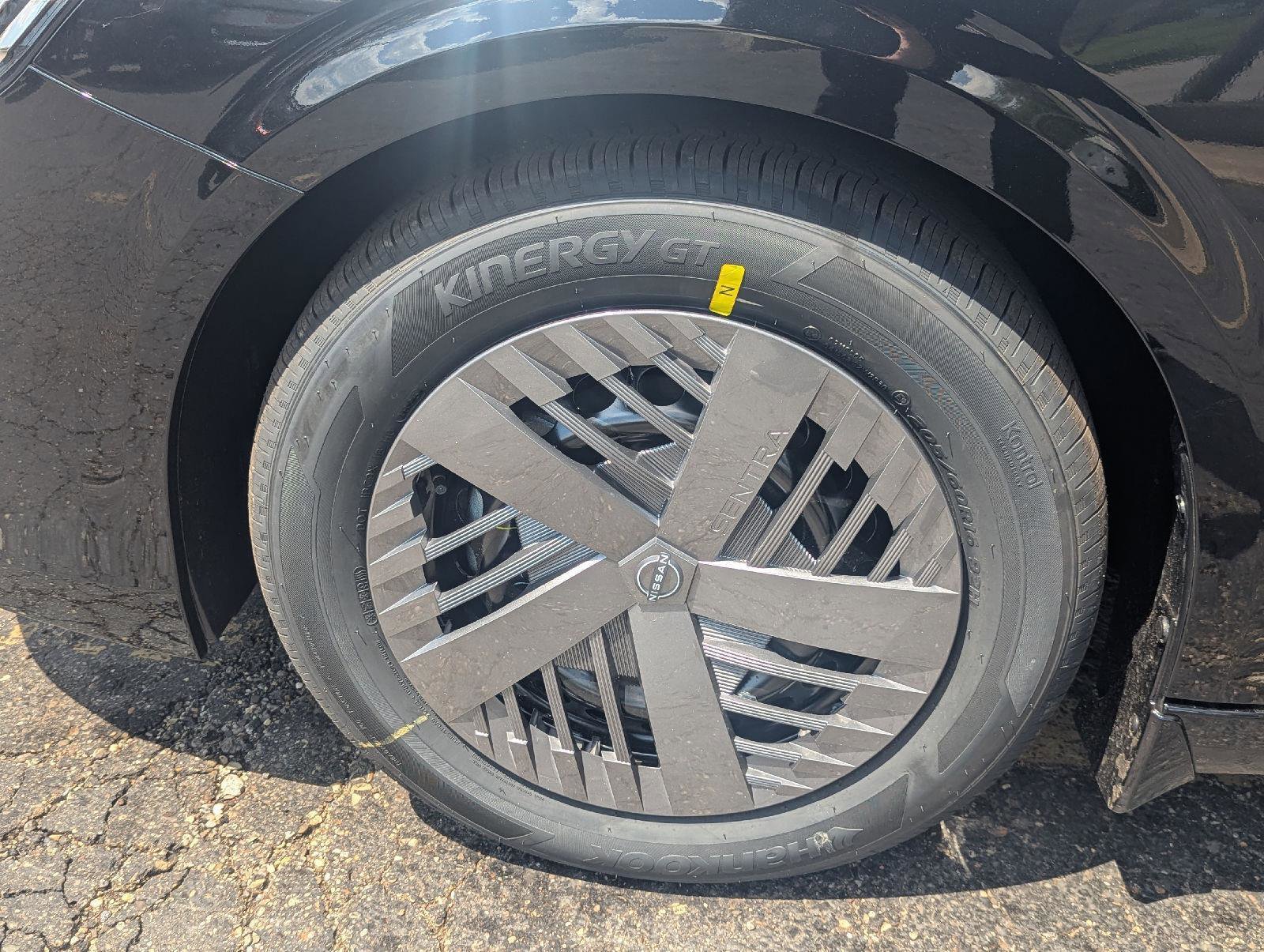 New 2026 Nissan Sentra SV FWD image 28