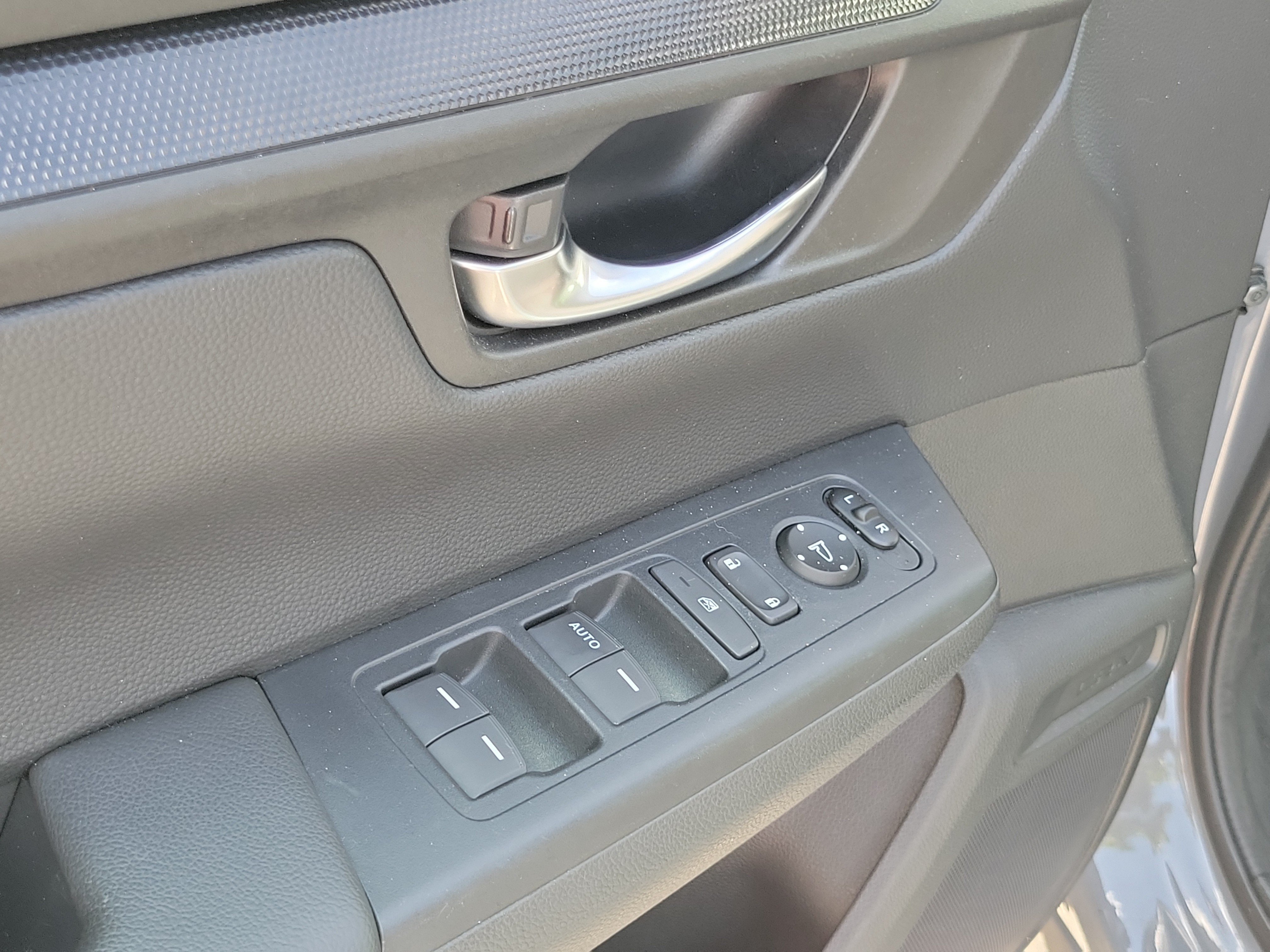Certified 2024 Honda CR-V LX image 17